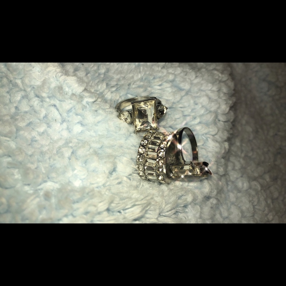 Women’s Rings - Picture 2 of 4